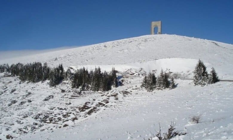 За знамето на Беклемето, букета за Левски