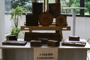 „На детството най-хубавото цвете“