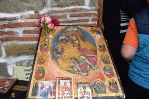 Два храма в Троян отбелязаха своя празник
