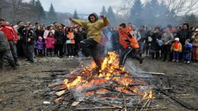 Огнено шоу и кметска баница на Сирни заговезни