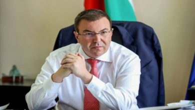 Министър Ангелов промени заповедта за 65-годишните