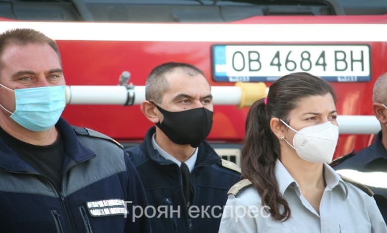 Празничен водосвет за здраве бе отслужен в РСПБЗН Троян