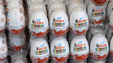 Шоколадови яйца и бонбони на Kinder  подлежат на изтегляне, поради възможно замърсяване със салмонела. Потребителите могат да ги върнат в магазина.