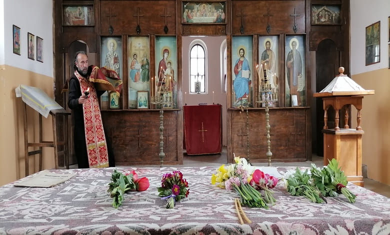 Разпети петък в храма на село Белиш