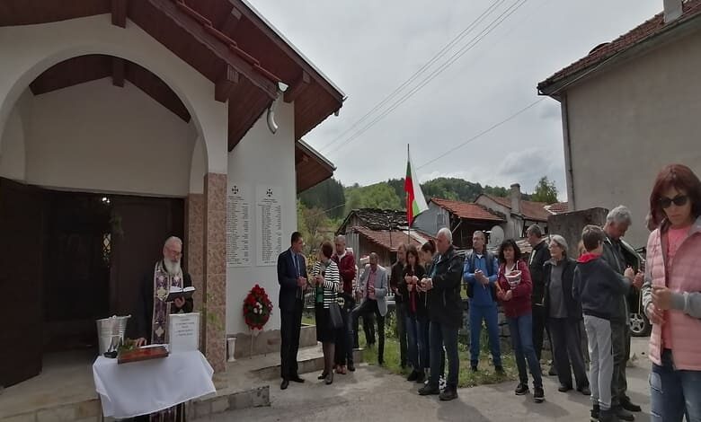 Черноосъмци честваха храмовия празник на параклиса