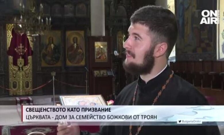 Църквата е като дом за семейство Божкови от Троян