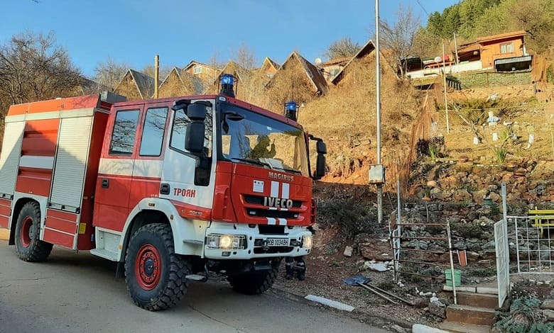 Пожар унищожи две бунгала в Шипково 