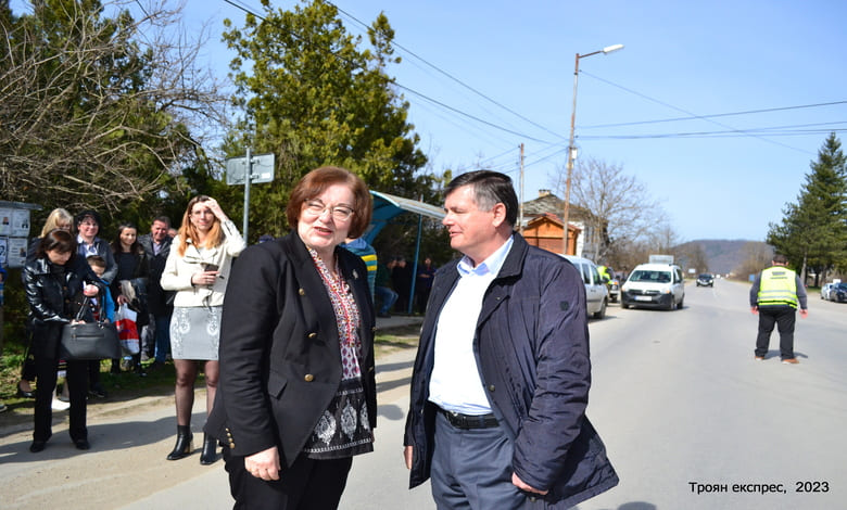 Първа копка за  ремонта на улица „Стара планина“ в с. Орешак