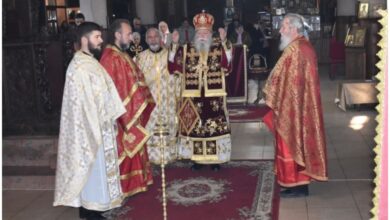 Архирейска света литургия за Томина неделя в Троян