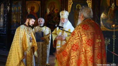 Архиерейска Света Божествена Литургия в храм „Света Параскева“ (Петка), град Троян