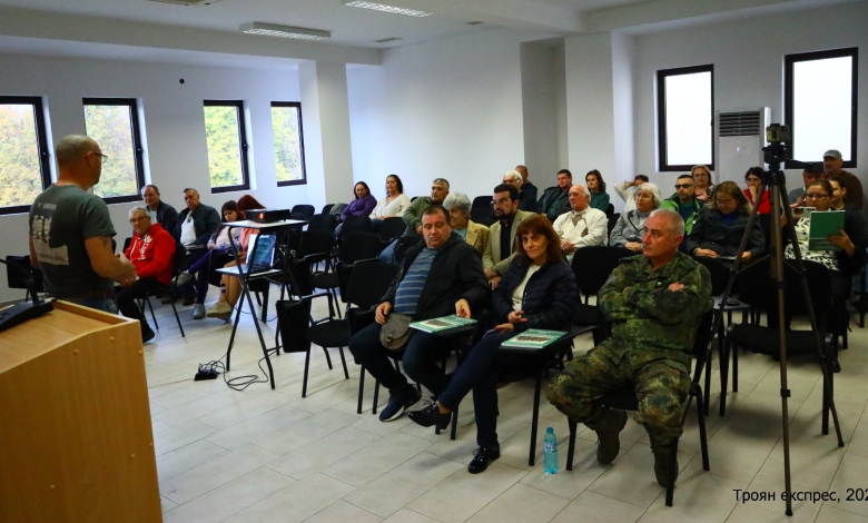 Троянската „Традиция” представи първата книга от новата поредица „С троянци на война - 1