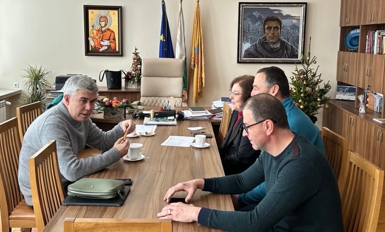 Министър Малинов се срещна с кмета Донка Михайлова в Троян
