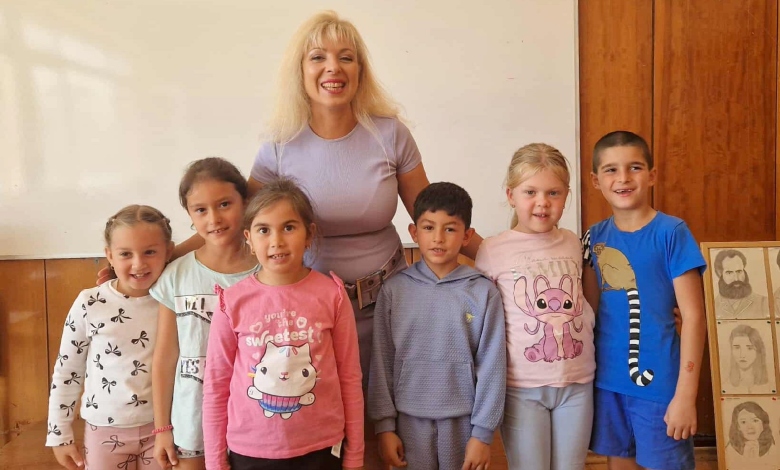Посещение на писателката Милена Димова в ОУ „Васил Левски“ в село Борима
