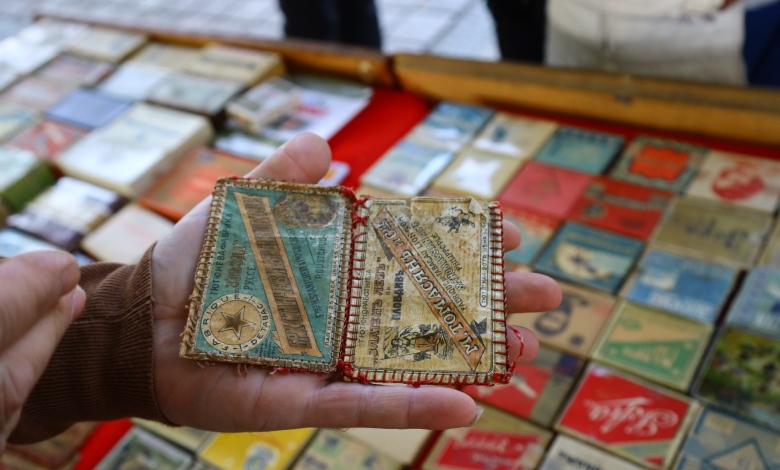 Шепотът на 124 години: Димитър Георгиев разказа в Троян историята на България в 1000 ретро кутии цигари-8