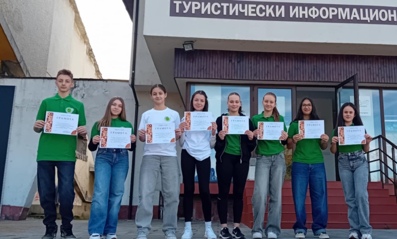 Умни и Будни: Община Троян отбеляза Деня на будителите с езиково състезание-2