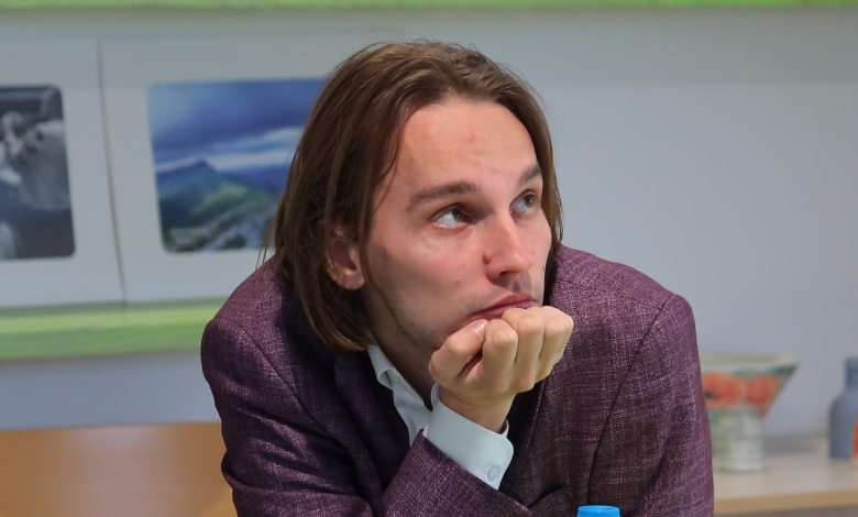 Вдъхновяващ урок по успех: Калоян Кюркчиев за журналистиката, маркетинга и смелостта да следваш мечтите си