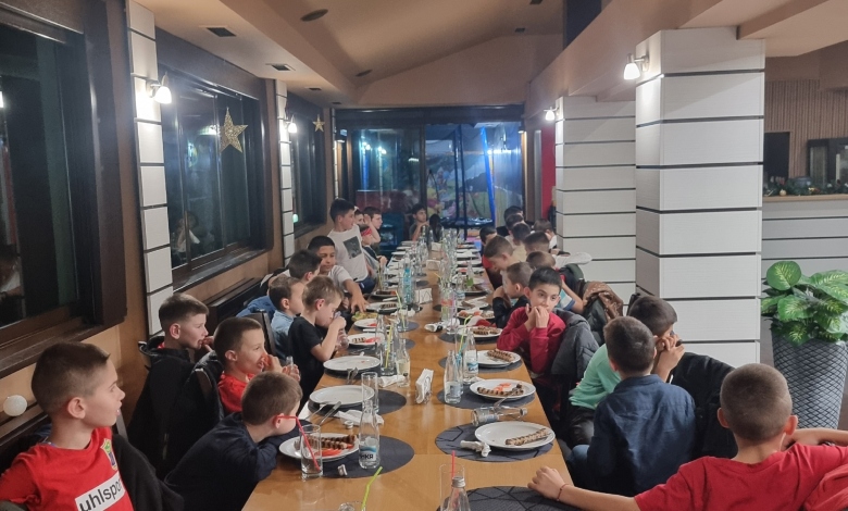 Най-важната победа на Футболен клуб „Чавдар“: Не голове, а стотици детски усмивки-5-7