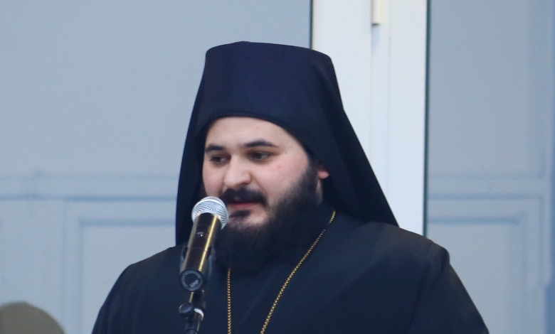 Коледна магия озари Орешак: Жителите посрещнаха светлините на елхата навръх Никулден-4