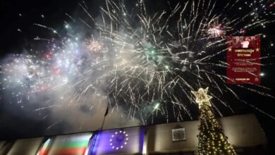 Троян посреща 2026 година с виртуозния Владимир Величков и традиционна наздравица на площада