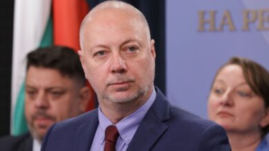 Росен Желязков депозира оставката на правителството в Народното събрание