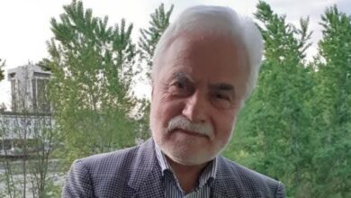 Троян скърби за Стоян Георгиев – човека, който в продължение на десетилетие превръщаше сцената на нашия град в школа за живот и изкуство. В тези дни на раздяла си припомняме думите на покойния Васил Радойчевски, написани по повод творческия юбилей на режисьора: