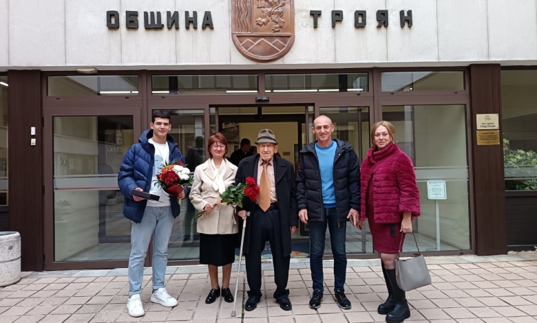 Почина Иван Христов, доайен на застраховането