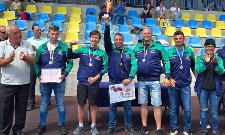 Доброволците ни от Троян стъпиха на почетната стълбица