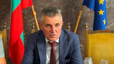 Областният управител на Ловеч спря продажбата на три общински ниви в Троян