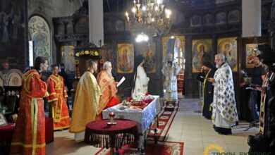 Троян се прости с отец Марин Божков – пастирът