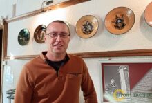 Изложба на Дочо Николов в Троян вади на светло забравени архивни съкровища и наградни системи