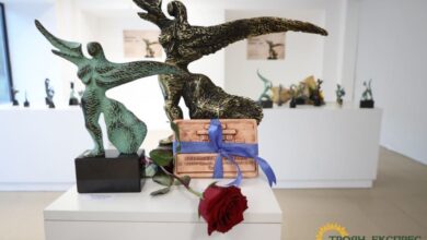 Изложбата скулптура „Българи, аз съм част от вас“ на Александър Пройнов – Алпер